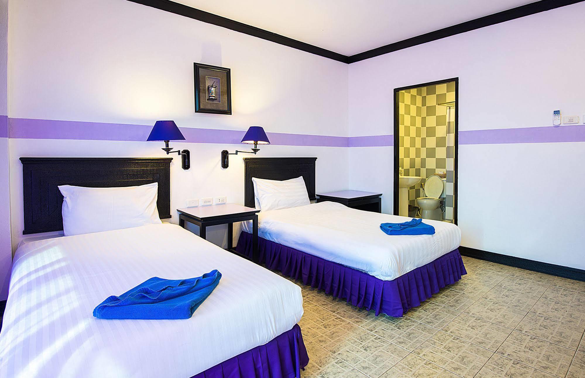 Asena Karon Resort Esterno foto